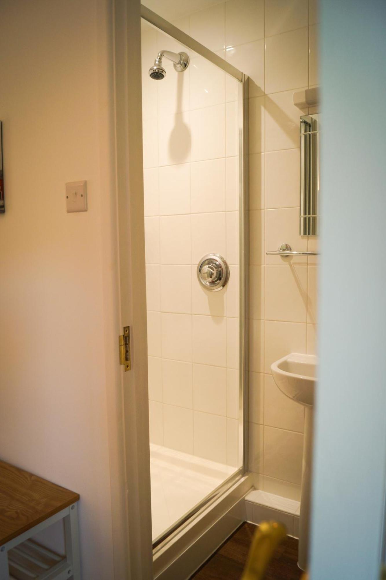 Lemon Tree Rooms - Newly Refurbished Coastal Stay Swyre Exterior foto