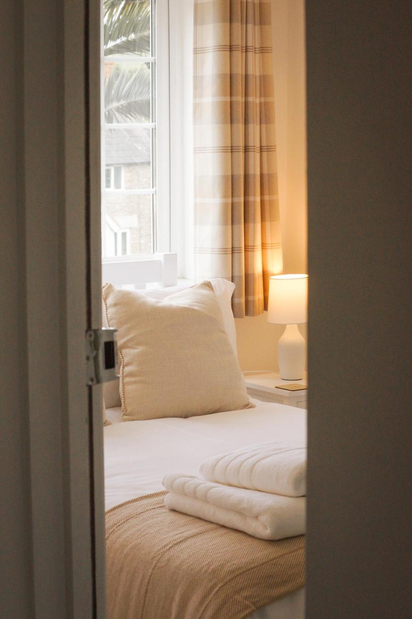 Lemon Tree Rooms - Newly Refurbished Coastal Stay Swyre Exterior foto
