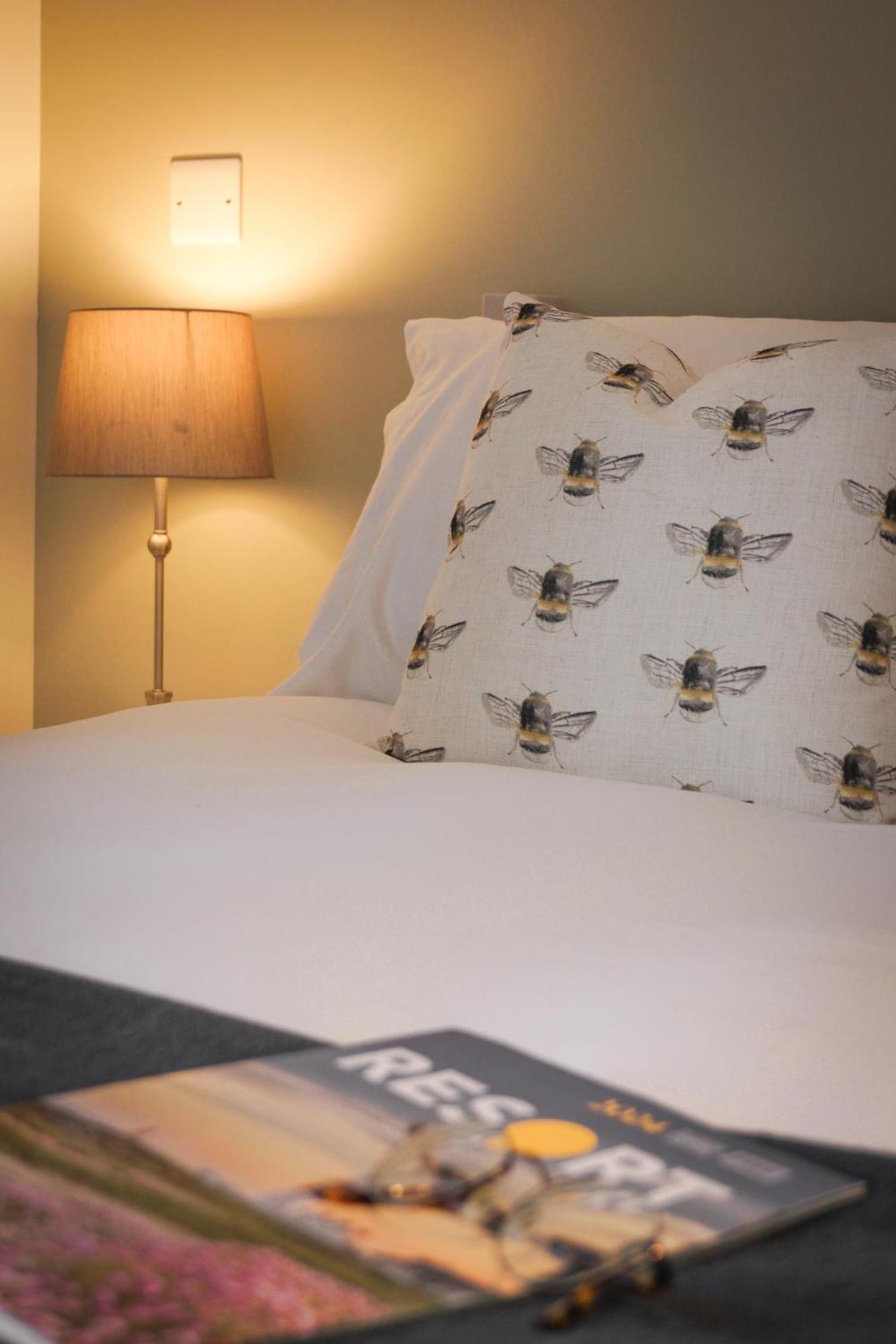 Lemon Tree Rooms - Newly Refurbished Coastal Stay Swyre Exterior foto