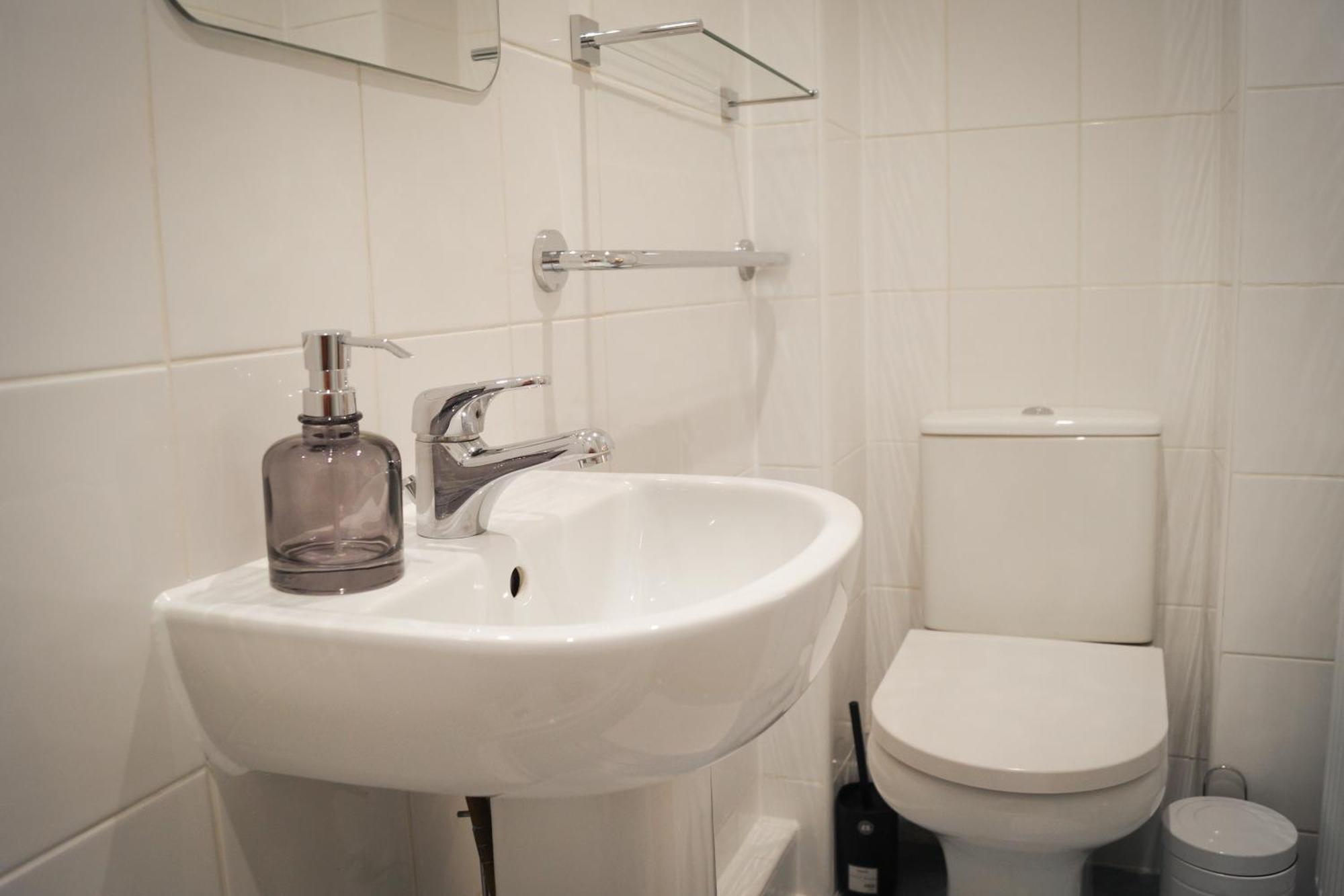 Lemon Tree Rooms - Newly Refurbished Coastal Stay Swyre Exterior foto
